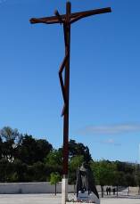 cruz alta do santuario de Fatima